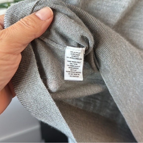 LOFT Ann Taylor Wool Blend Jewel Embellished Collar Top Sweater Sz XS Gray Light - Picture 6 of 9